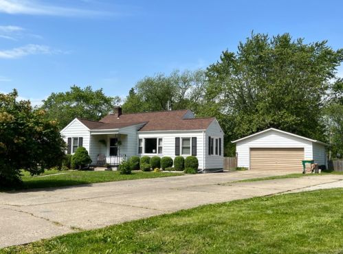 1216 62nd Pl, Gary, IN 46410-2936