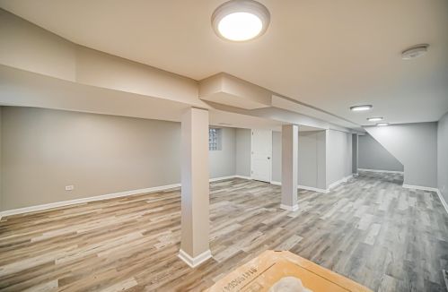 8920 Emerald Ave, Chicago IL  60620-2634 exterior