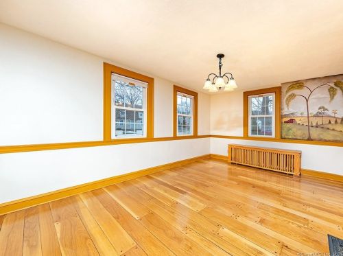 108 Harding St, New Britain CT 06052-1607 exterior