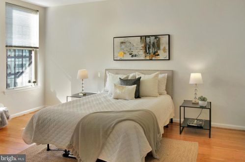 715 6th St, Washington DC 20003-2735 exterior