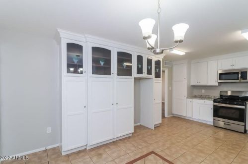 2038 54th Ln, Phoenix AZ  85035-3731 exterior