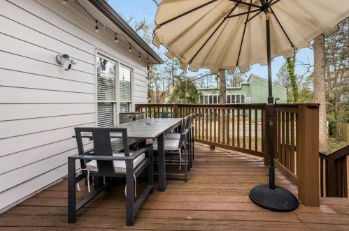 2884 Cravey Dr, Atlanta GA  30345-1420 exterior