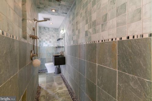 1245 Independence Ave, Washington DC 20003-2302 exterior