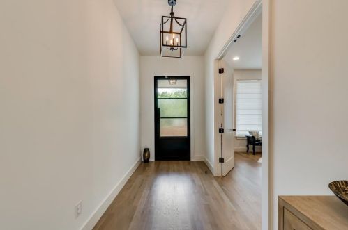 8518 Glencrest Ln, Dallas TX  75209-2632 exterior