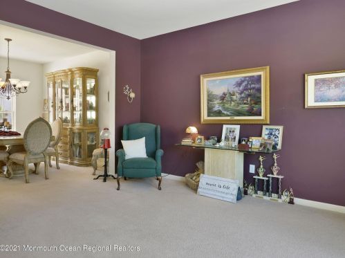 39 Timberline Rd, Berkeley Township NJ 08721-2108 exterior