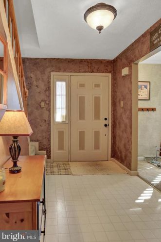 141 Pheasant Run Ln, Hanover PA 17331-9186 exterior