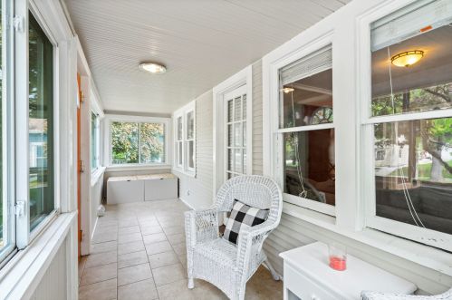 240 69th St, Milwaukee WI  53214-1610 exterior