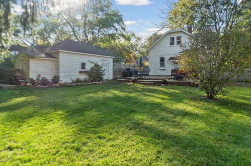 203 Oak Grv Ave, Kalamazoo MI 49004-1306 exterior