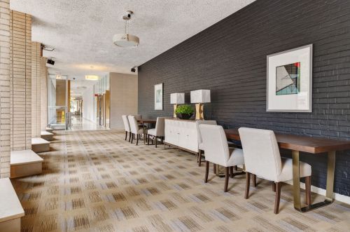 3950 Lake Shore Dr, Chicago IL  60613-3434 exterior