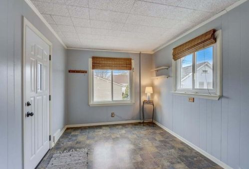 2335 54 St, Milwaukee WI 53219-3352 exterior