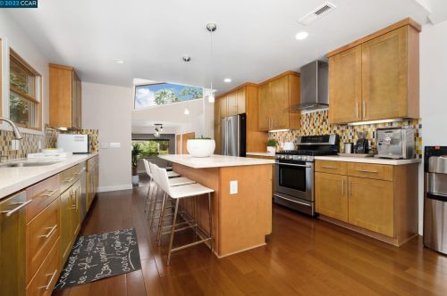 2913 Dorothy Dr, Concord CA 94523-4613 exterior