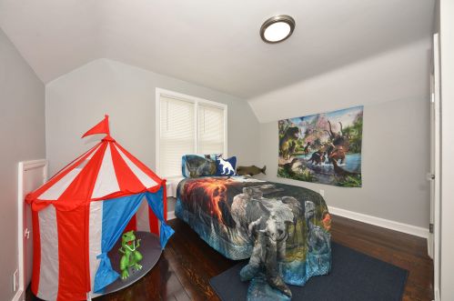 4373 52, Milwaukee WI 53218-5004 exterior