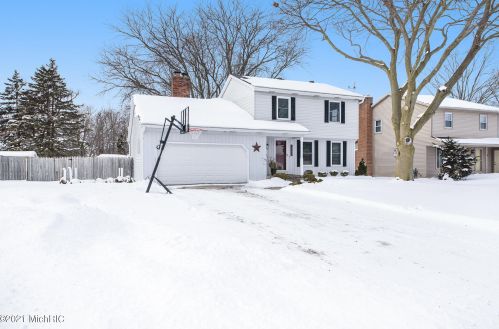 1887 Camille Dr, Grand Rapids, MI 49546-4306