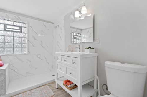 2333 53rd St, Milwaukee WI  53210-2714 exterior