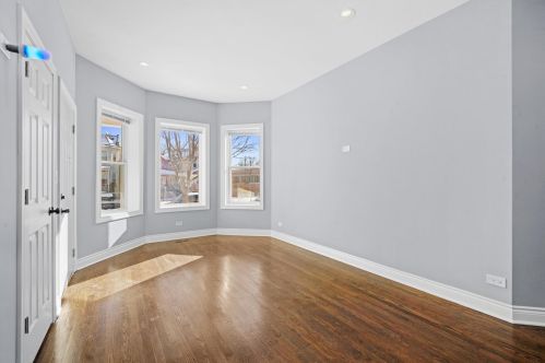 748 Long Ave, Chicago IL  60644-1142 exterior