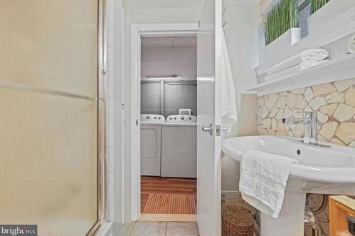 5066 Bonnie Branch Rd, Ellicott MD 21043-7002 exterior