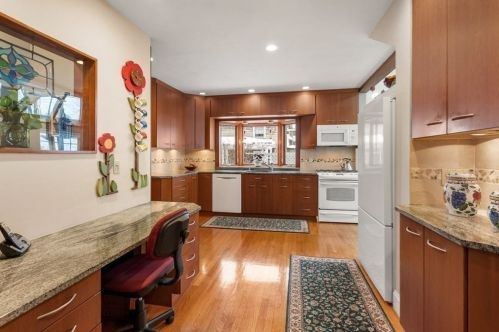 40 Brookside Ave, Newton MA 02460-1530 exterior