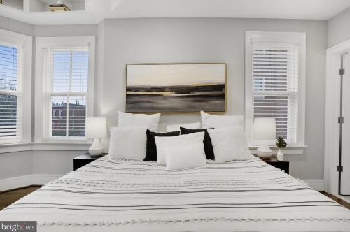 420 3rd St, Washington DC  20003-1930 exterior