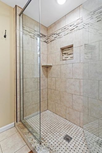 250 Chapel Ridge Rd, Pittsburgh PA  15238-1832 exterior