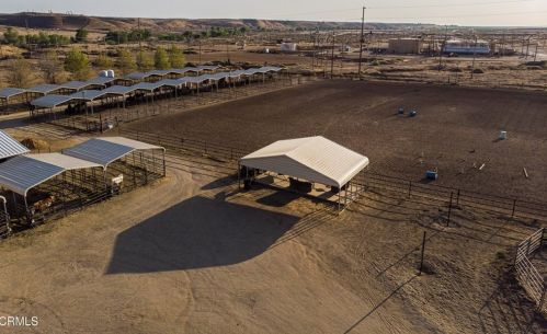 102 Anna Ln, Bakersfield, CA 93308-9683