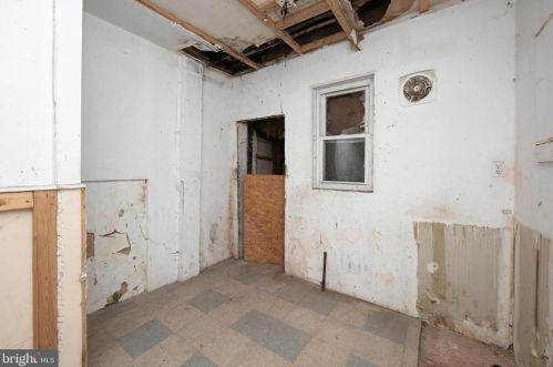 1605 Louis St, Camden NJ 08104-3527 exterior