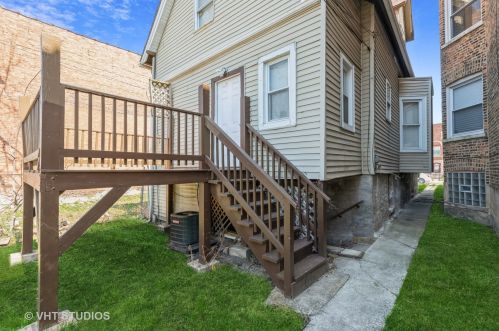 6710 Green St, Chicago, IL 60621-1810