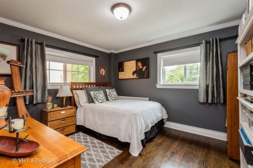 6283 Cicero Ave, Chicago IL 60646-4917 exterior