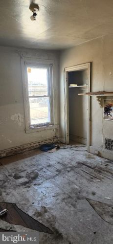 2029 9 St, Philadelphia PA 19122-1313 exterior