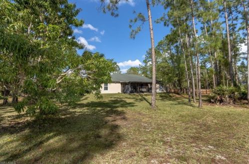 2390 27 Ave, Naples FL 34120-7411 exterior