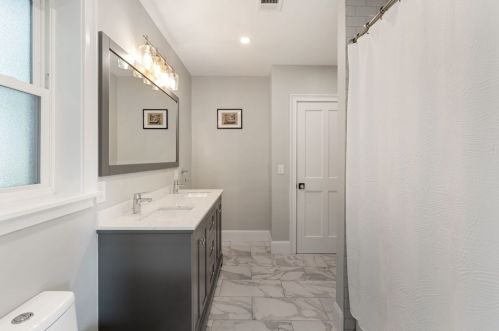 1075 Adams St, Boston MA exterior