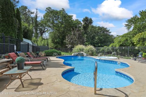 53 Arlene Dr, West Long Branch NJ 07764-1100 exterior