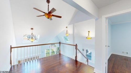 6 Malanga Ct, Scotch Plains NJ exterior