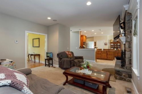 431 Gilead St, Hebron CT  06248-1313 exterior