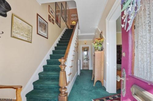 404 Moore St, Hackettstown NJ 07840-2142 exterior