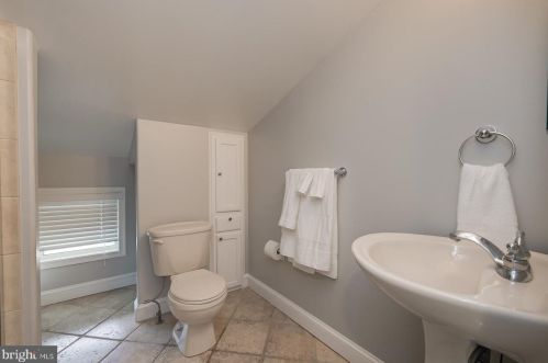 203 Nimitz Ave, Rockville MD exterior