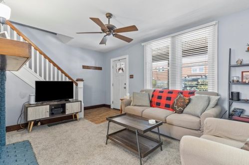 2744 Connecticut Ave, Pittsburgh PA  15216-1933 exterior