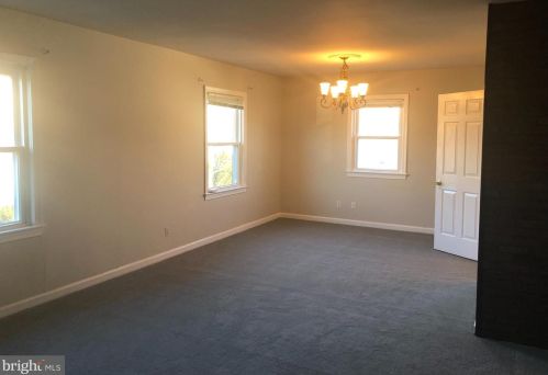 616 22nd St, Arlington VA  22202-2722 exterior