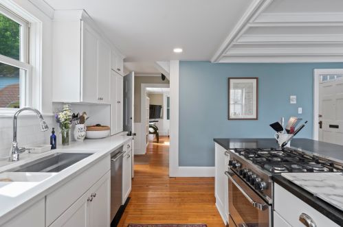 66 Atkinson St, Dover NH 03820-3731 exterior