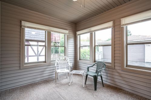 2269 Mangold Ave, Milwaukee WI 53221-4949 exterior