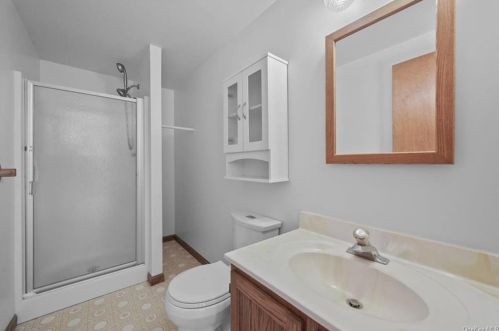 50 Park Cir Dr, Middletown NY 10940-2911 exterior