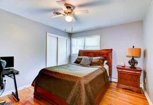 141 Hillside Ave, Bridgewater NJ  08807-1728 exterior