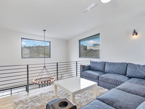 5708 Driftwood Dr, Austin TX 78731-2642 exterior