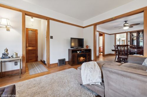 3518 Kilbourn Ave, Chicago IL 60641-3820 exterior