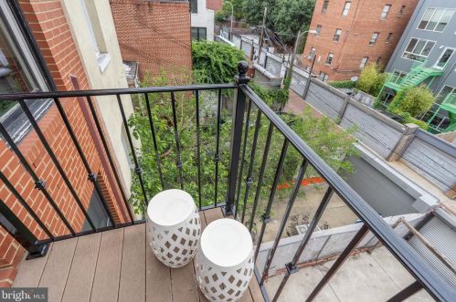 1215 11th St, Washington DC  20001-4217 exterior