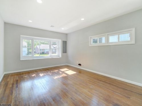 2215 Newark Ave, Scotch Plains NJ  07076-4672 exterior