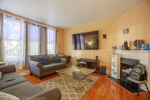 5234 Artesian Ave, Chicago, IL 60632-1527