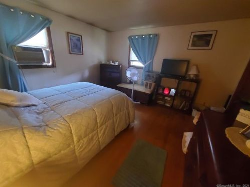 9 Joel Dr, Ellington CT 06029-2612 exterior