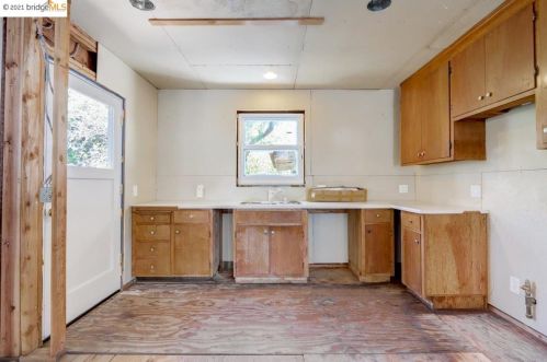 415 Colusa Ave, Berkeley, CA 94707-1210