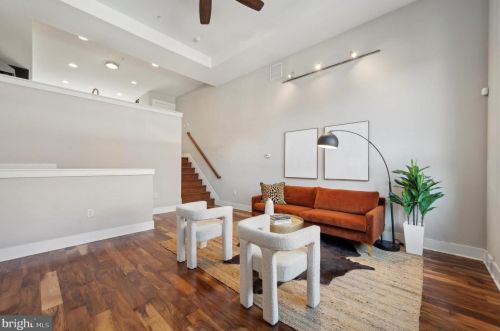 712 4th St, Philadelphia PA  19147-3102 exterior