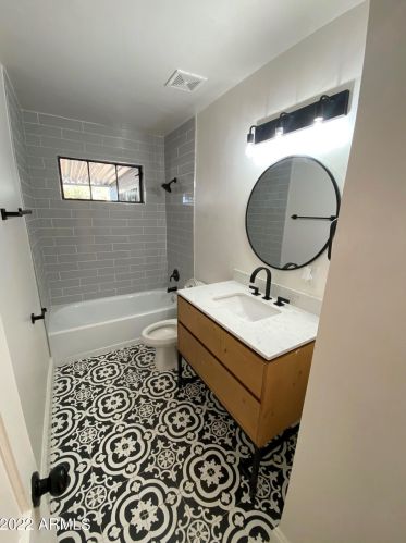 4246 30 Dr, Phoenix AZ 85009-5071 exterior